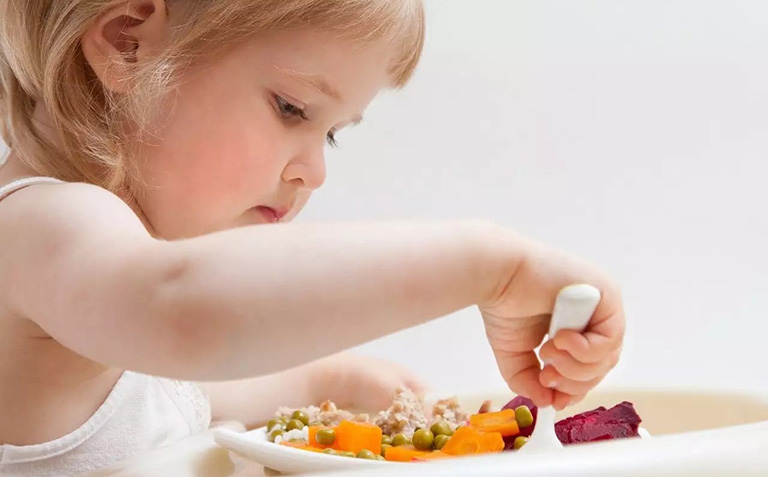 Dị ứng thức ăn có thể xuất hiện ở mọi đối tượng nhưng phổ biến ở trẻ nhỏ