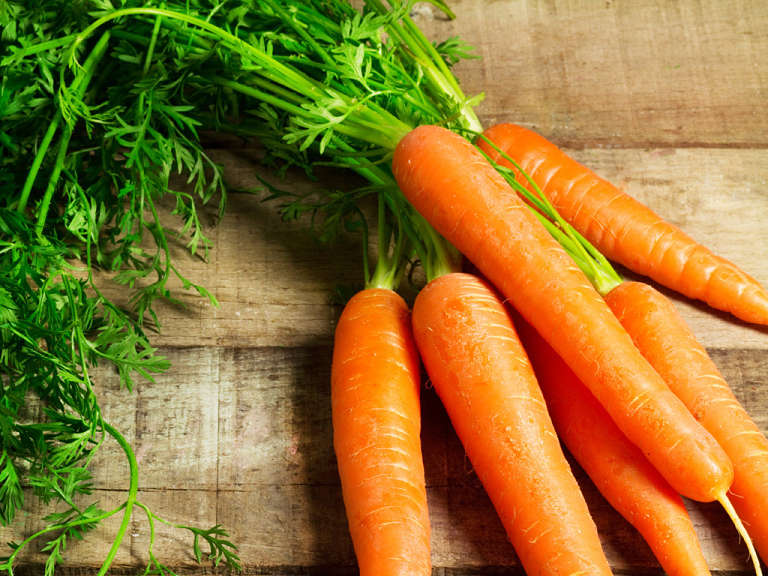 Cà rốt có công dụng làm đẹp da và ngăn ngừa mụn mủ hiệu quả