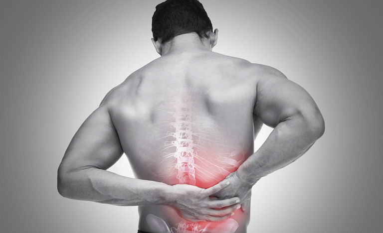 Thận yếu gây đau lưng là một tình trạng bệnh nguy hiểm vì thế nên điều trị càng sớm càng tốt