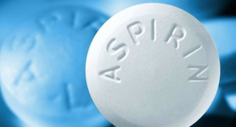 Thuốc chữa thoát vị đĩa đệm có tác dụng giảm đau là Aspirin