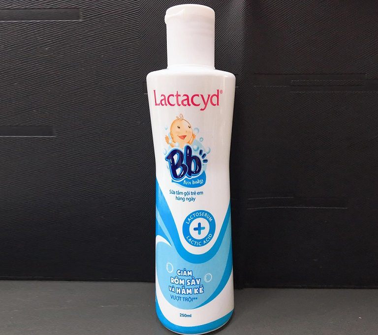Sữa tắm Lactacyd BB dành cho người bị viêm da cơ địa