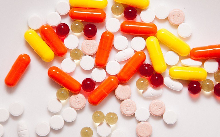 Thuốc kháng sinh, chống nấm là những loại thuốc được sử dụng trong điều trị bệnh viêm da cơ địa