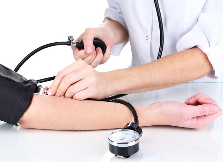 Những người bị mắc bệnh tăng huyết áp không nên dùng sản phẩm tăng cường sinh lý