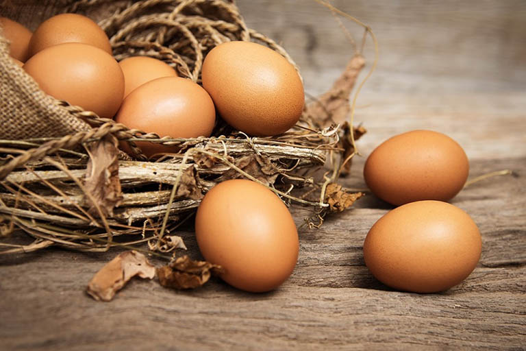 Trong 1 quả trứng chứa từ 6 – 7g protein