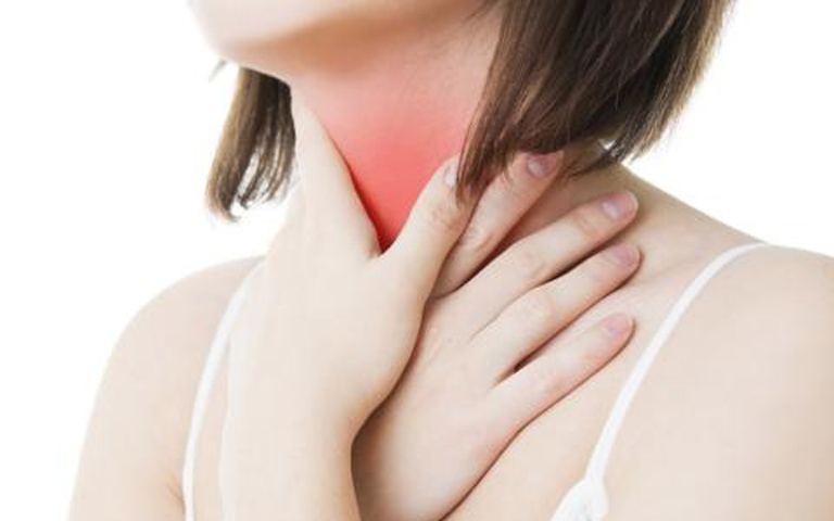 Viêm mũi dị ứng có thể ảnh hưởng tới các cơ quan xung quanh như họng, tai