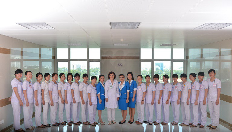 Các y bác sĩ của Bệnh viện Da liễu Hồ Chí Minh